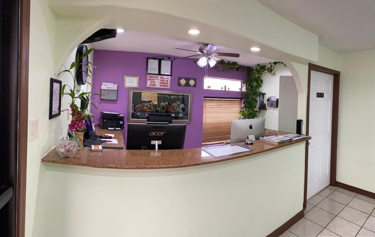 Country Hill Inn & Suite Eagle Pass Luaran gambar