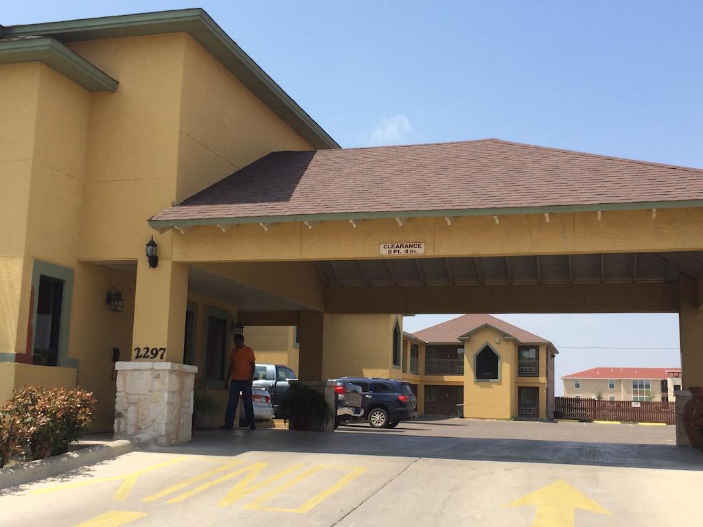 Country Hill Inn & Suite Eagle Pass Luaran gambar