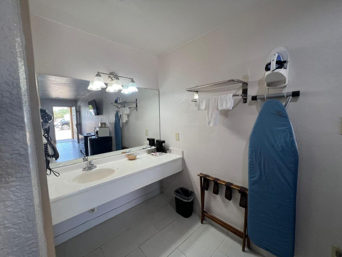 Country Hill Inn & Suite Eagle Pass Luaran gambar