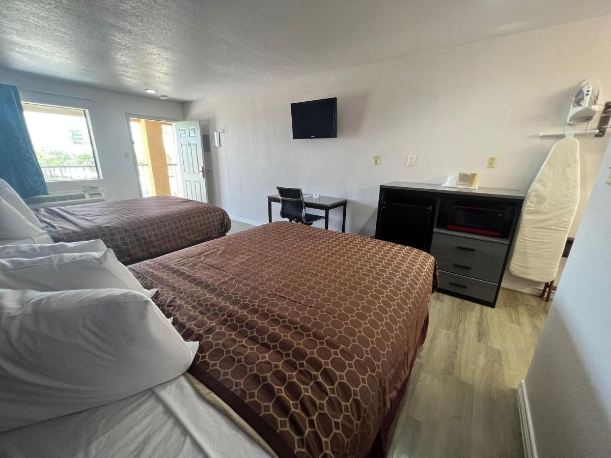 Country Hill Inn & Suite Eagle Pass Luaran gambar