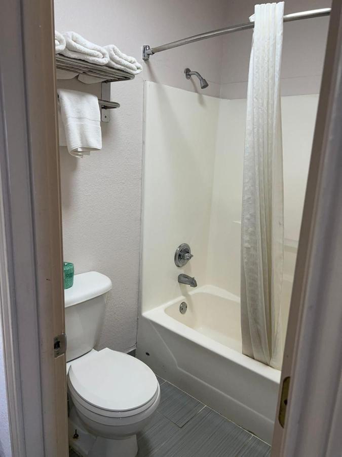 Country Hill Inn & Suite Eagle Pass Luaran gambar