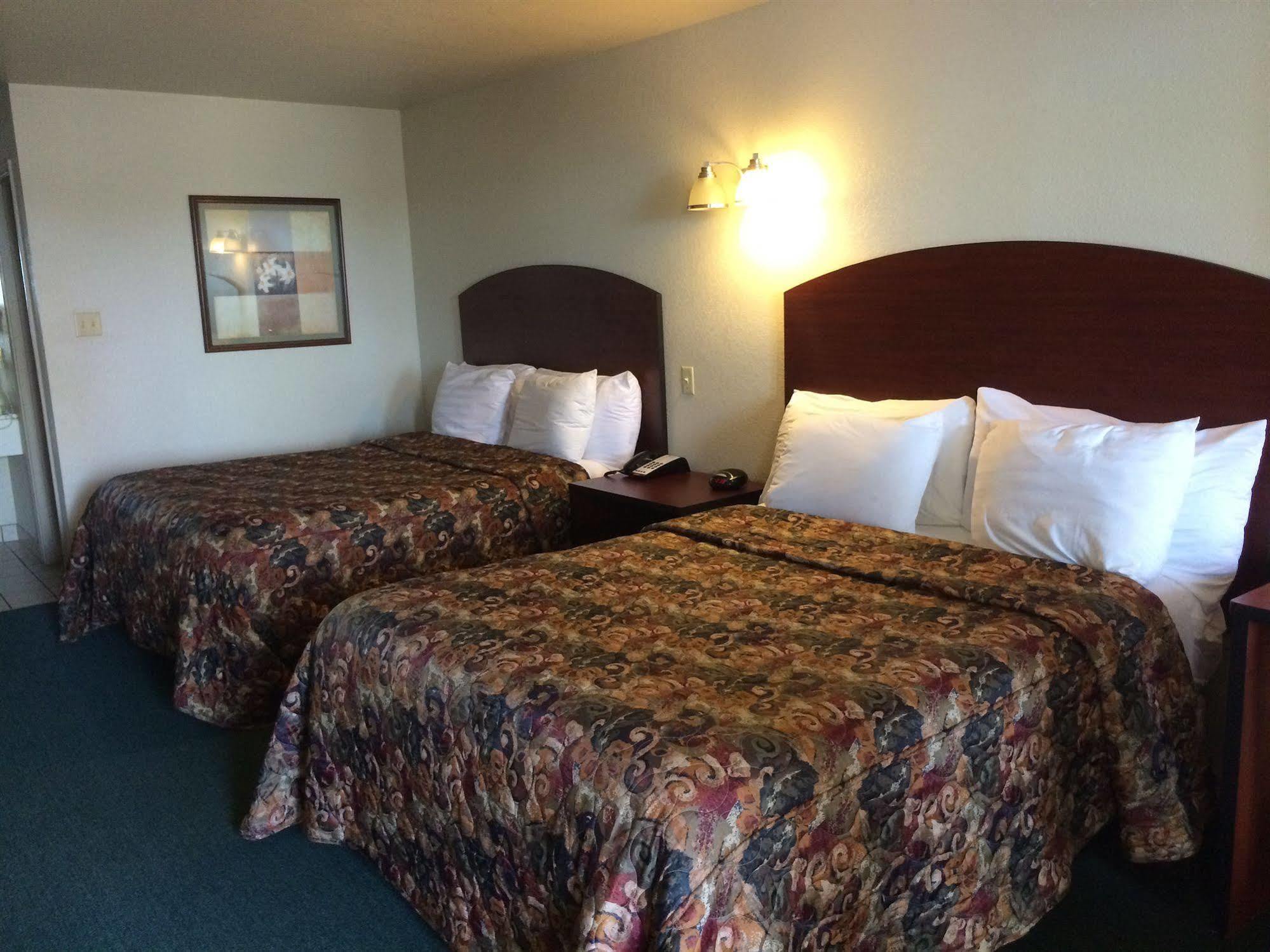 Country Hill Inn & Suite Eagle Pass Luaran gambar