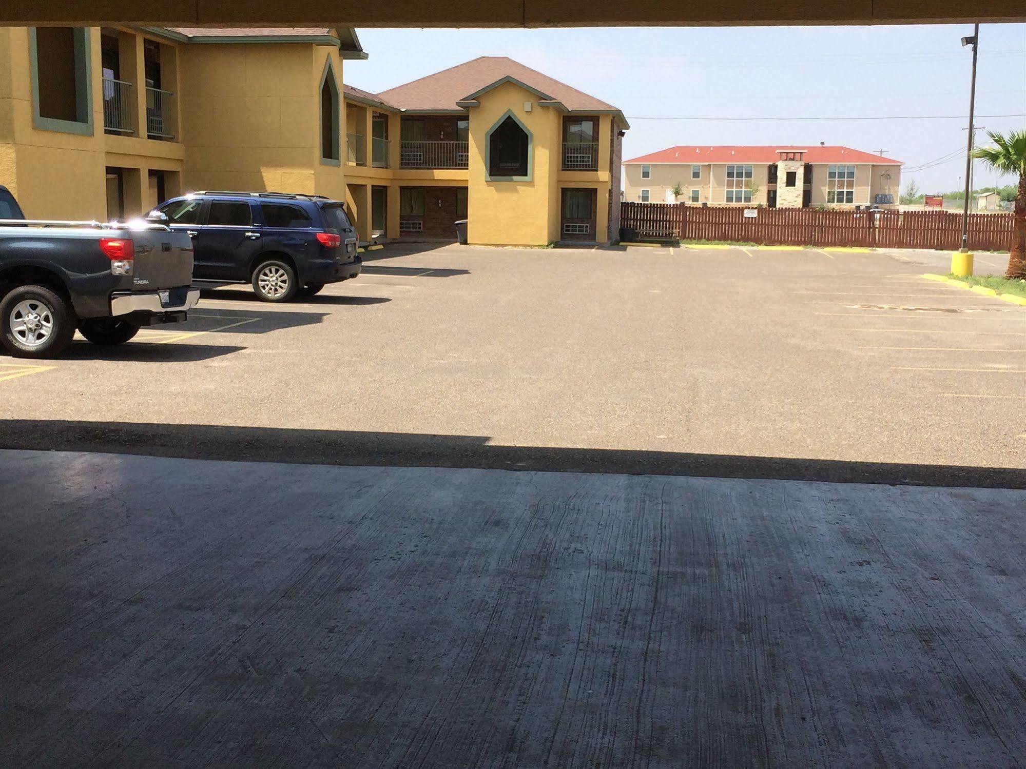 Country Hill Inn & Suite Eagle Pass Luaran gambar